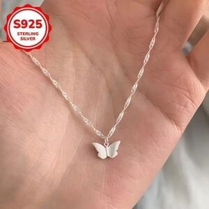 NWT ​Dainty S925 Sterling Silver Butterfly Necklace 🦋